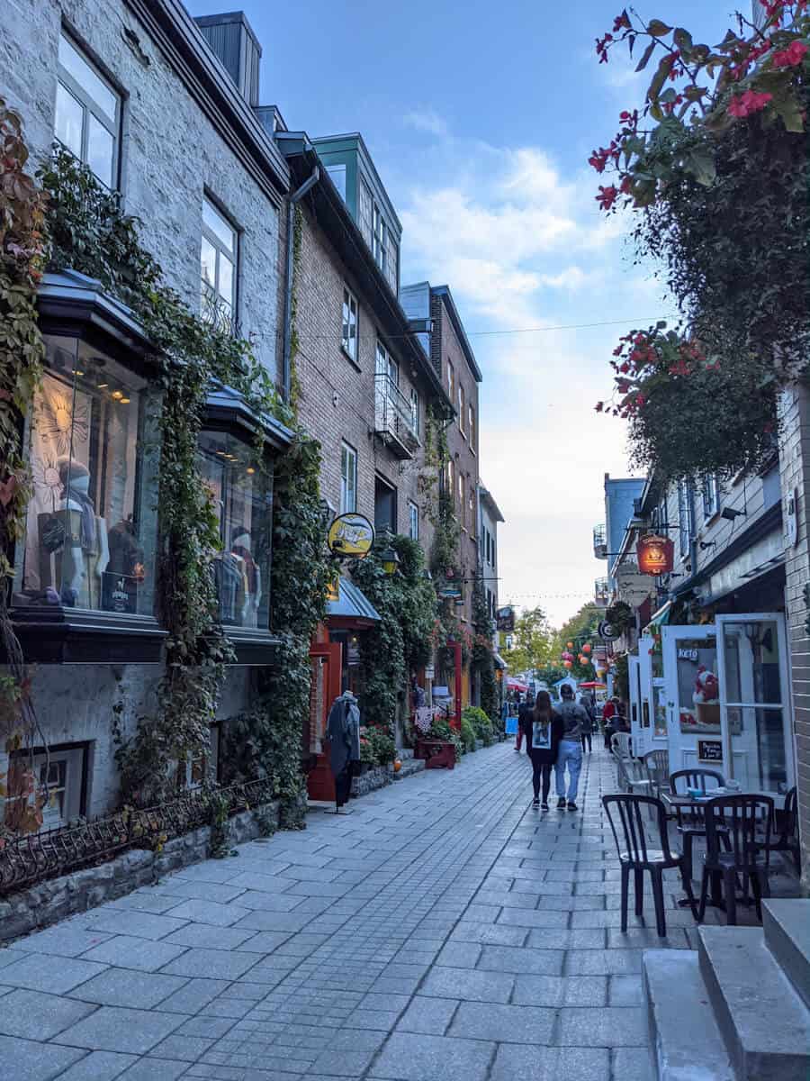 rue-du-petit-champlain in the fall